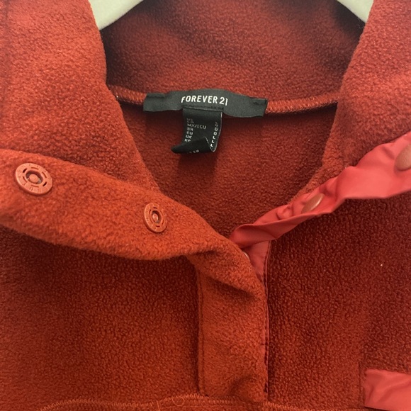 Forever 21 maroon fleece crop long sleeve 1/4 button top - Picture 2 of 3